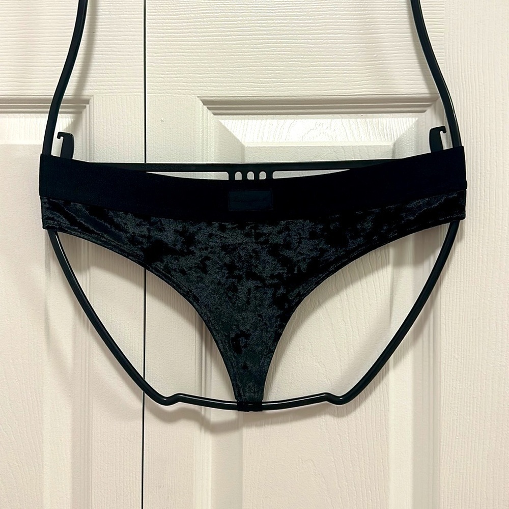 💖PINK Victoria’s Secret Panty Thong